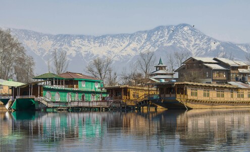 Affordable Kashmir Family Tour